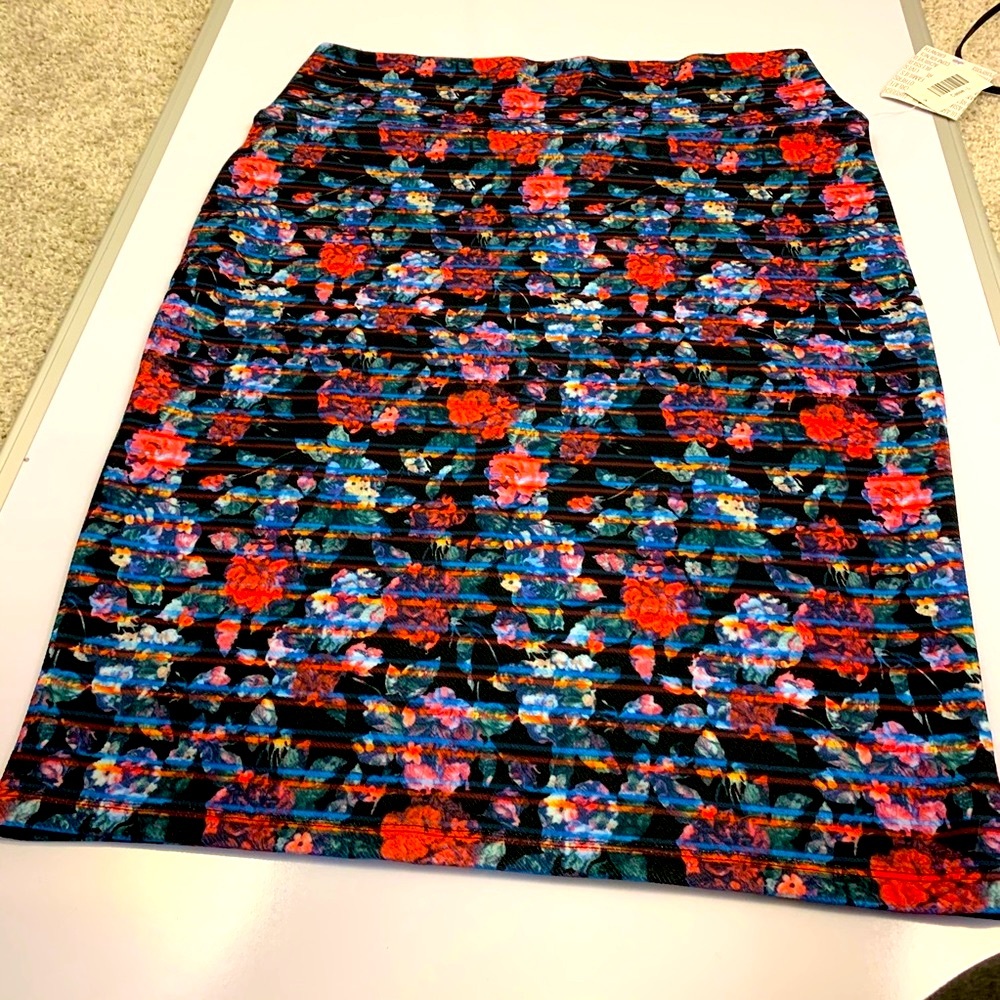 LuLaRoe Cassie skirt